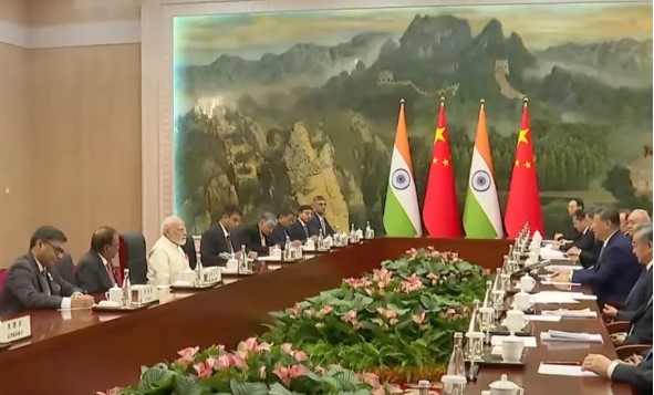 मोदी-जिनपिंग के बीच द्विपक्षीय वार्ता
