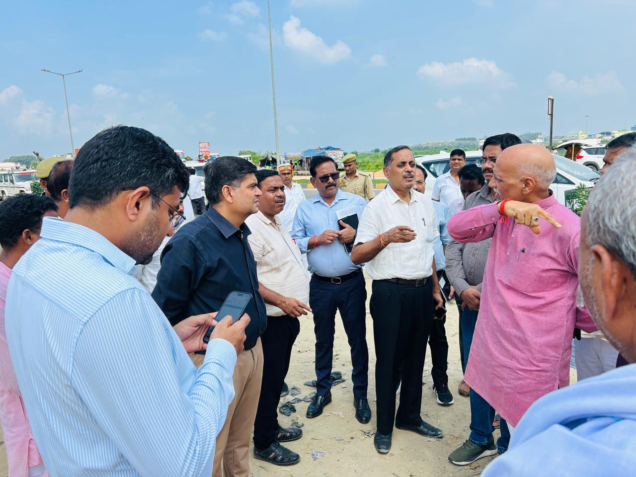 मंडलायुक्त ने ओवर हेड टैंक के स्ट्रेक्चर को जाँच कराने का दिया निर्देश* मंडलायुक्त ने ओवर हेड टैंक के स्ट्रेक्चर को जाँच कराने का दिया निर्देश*