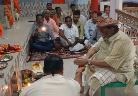 राजा अवनींद्र दत्त ने विधि विधान से किया पुजा- पाठ