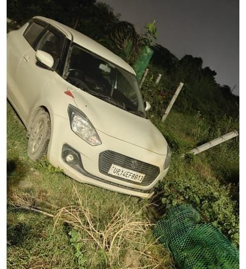 बदमाशों के पास से बरामद चोरी की कार बदमाशों के पास से बरामद चोरी की कार