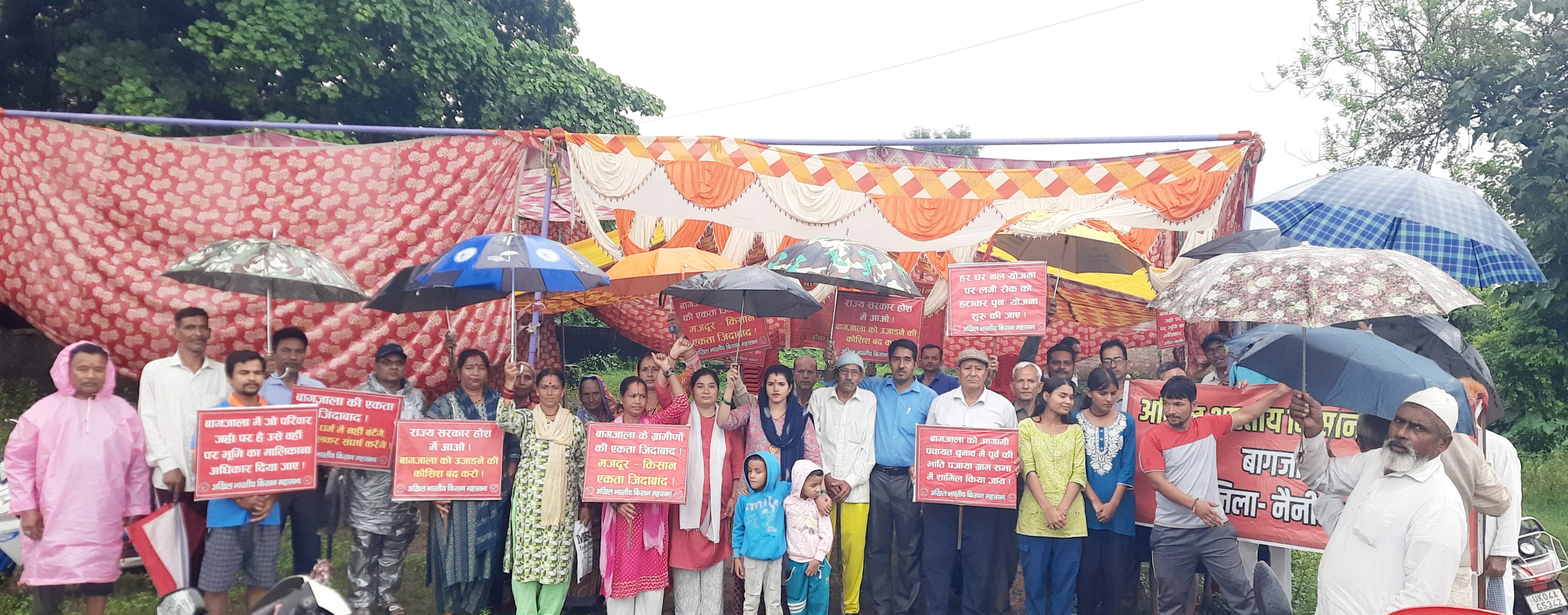 भारी बारिश के बावजूद डटे रहे बागजाला के ग्रामीण