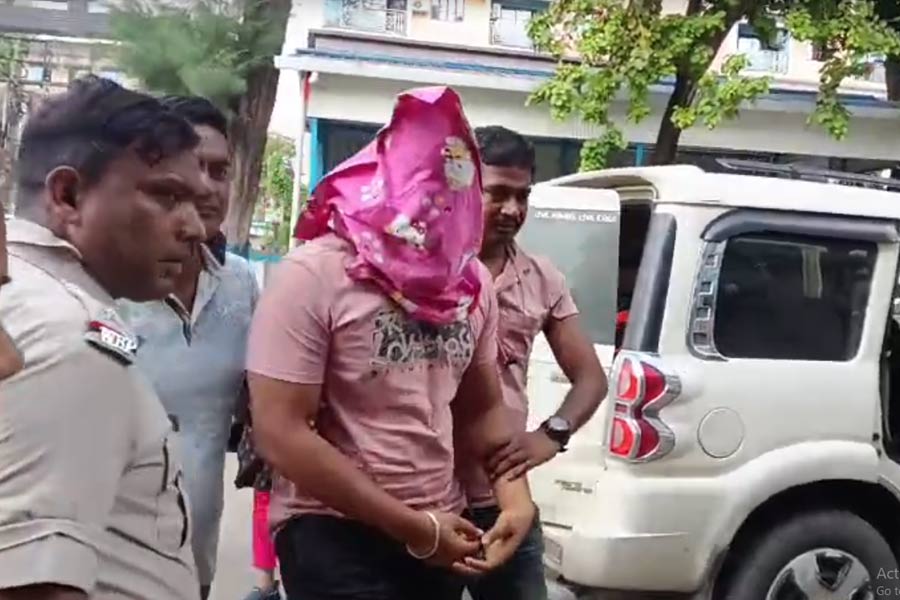 देशराज गिरफ्तार देशराज गिरफ्तार