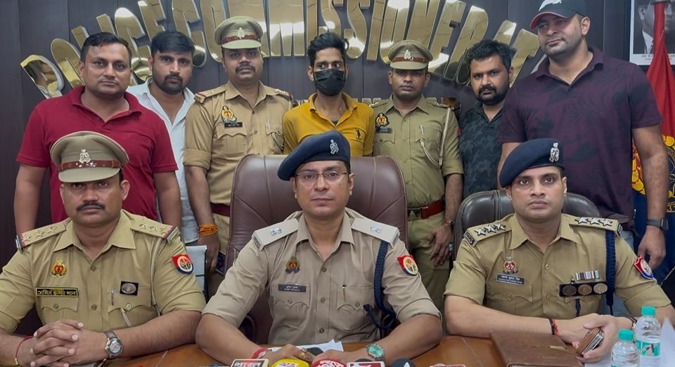 दो शातिर वाहन चोर गिरफ्तार,18 दो पहिया वाहन बरामद दो शातिर वाहन चोर गिरफ्तार,18 दो पहिया वाहन बरामद