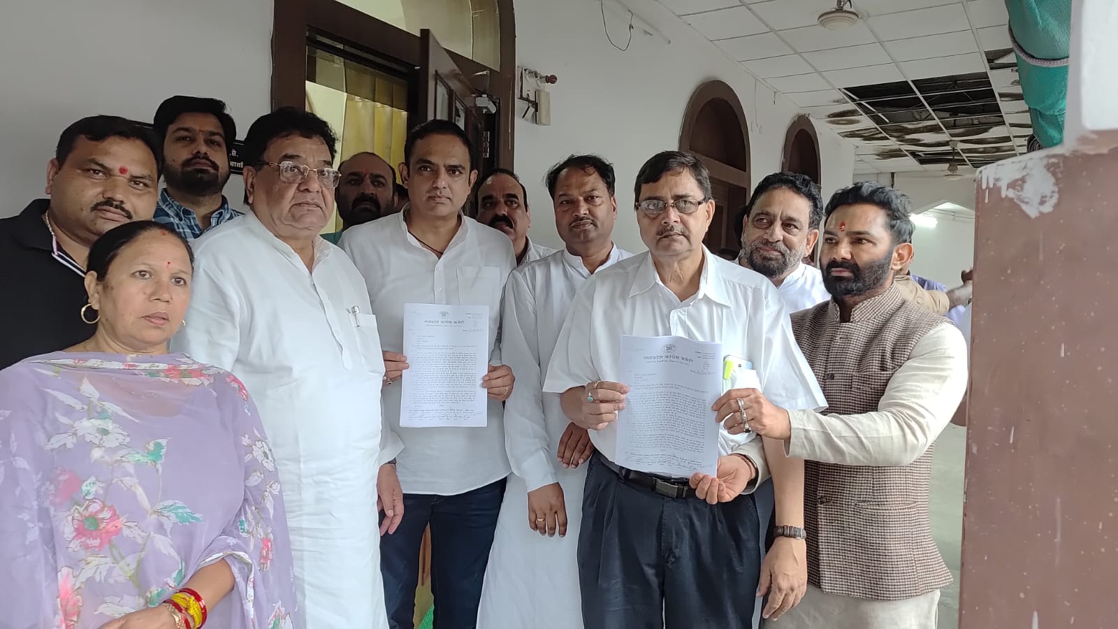 कांग्रेस प्रतिनिधि मंडल ने पुलिस महानिदेशक को सौंपा ज्ञापन