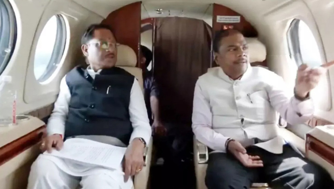 मुख्यमंत्री ने बस्तर के बाढ़ प्रभावित क्षेत्रों का किया हवाई सर्वे मुख्यमंत्री ने बस्तर के बाढ़ प्रभावित क्षेत्रों का किया हवाई सर्वे