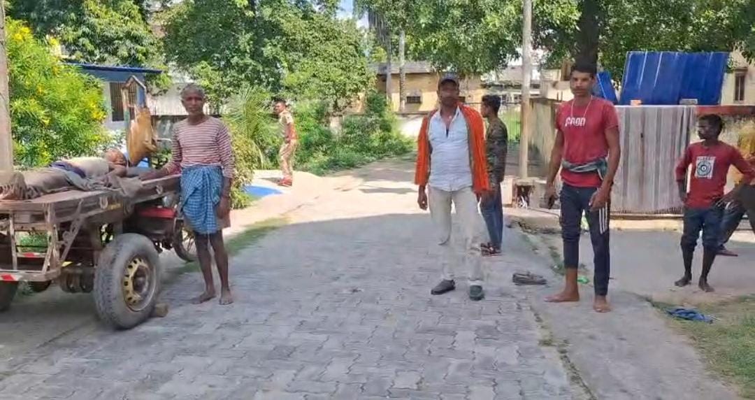 मृतक के परिजन मृतक के परिजन
