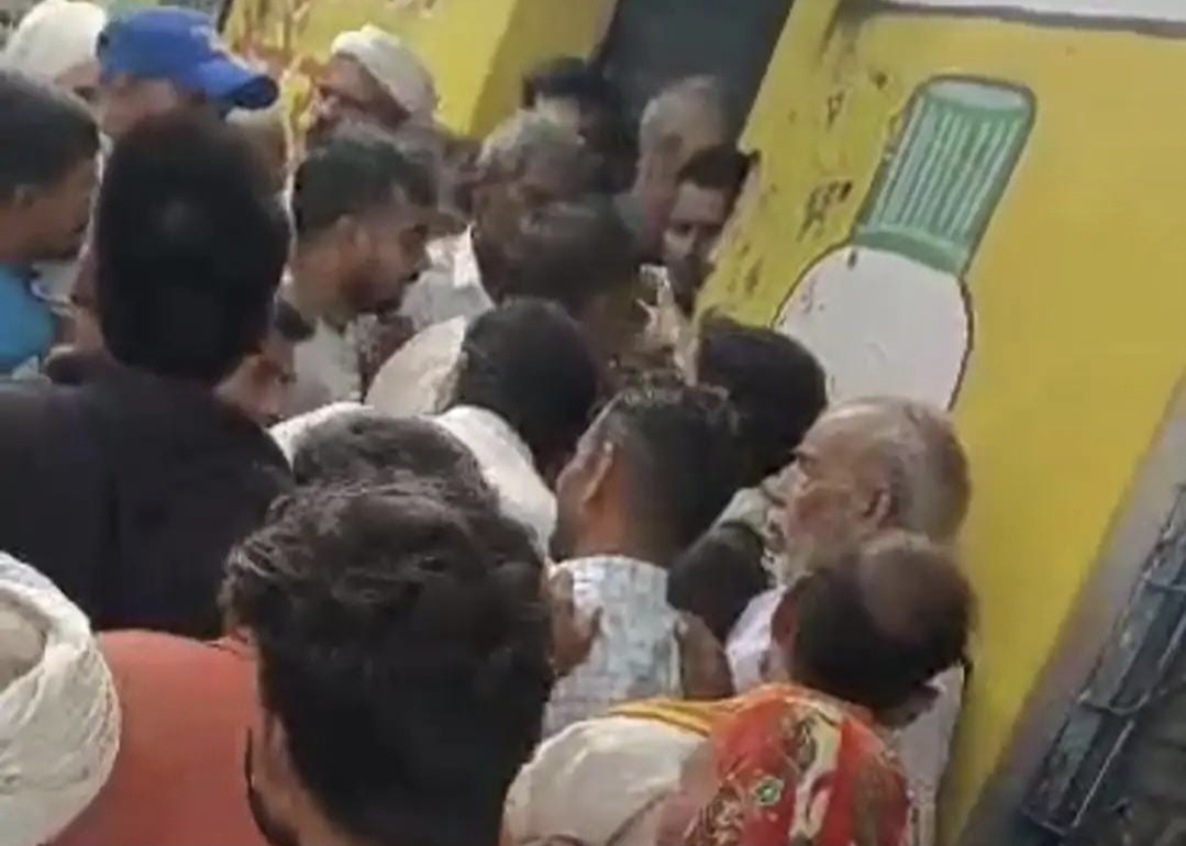 समिति पर डीएपी के लिए मारामारी
