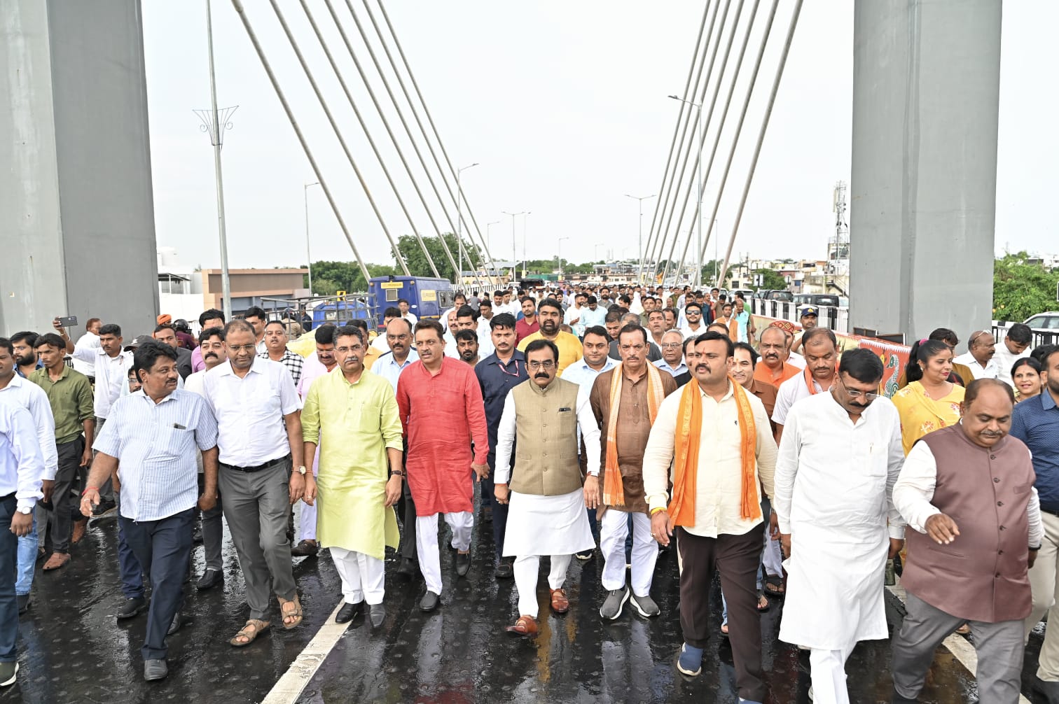 मप्र का सबसे बड़ा फ्लाई ओवर हमारे लिए गौरव, इसकी स्वछता, सुंदरता और सुरक्षा हम सभी की सामूहिक जिम्मेदारी :- मंत्री राकेश सिंह मप्र का सबसे बड़ा फ्लाई ओवर हमारे लिए गौरव, इसकी स्वछता, सुंदरता और सुरक्षा हम सभी की सामूहिक जिम्मेदारी :- मंत्री राकेश सिंह