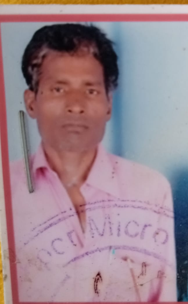 किसान रामदुलारे की फाइल फोटो किसान रामदुलारे की फाइल फोटो