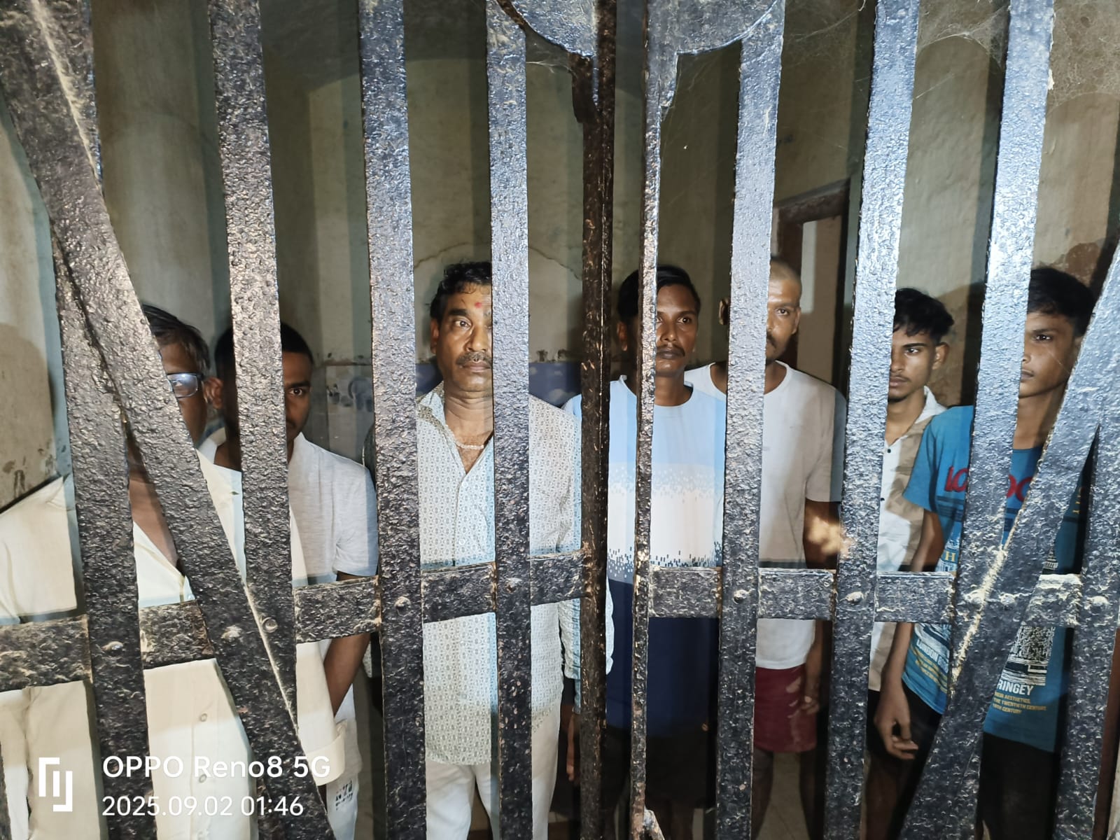 हत्या में शामिल गिरफ्तार आरोपी पुलिस अभिरक्षा में हत्या में शामिल गिरफ्तार आरोपी पुलिस अभिरक्षा में