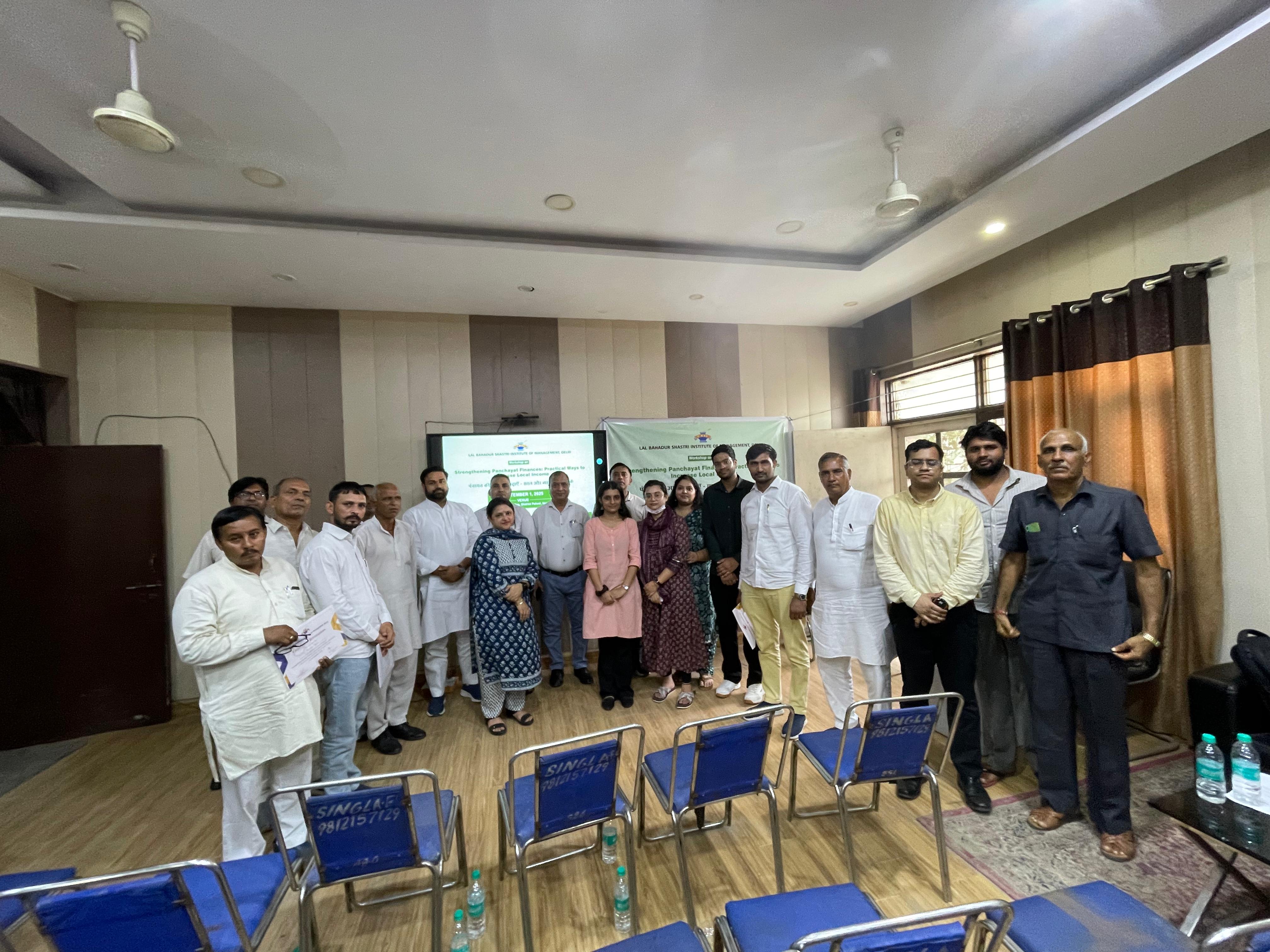 प्रशिक्षण कार्यशाला में तीन दर्जन से अधिक प्रतिभागियों ने लिया भाग प्रशिक्षण कार्यशाला में तीन दर्जन से अधिक प्रतिभागियों ने लिया भाग