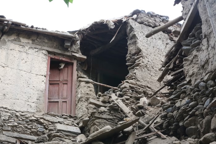 अफगानिस्तान के कुनार में विनाशकारी भूकंप अफगानिस्तान के कुनार में विनाशकारी भूकंप