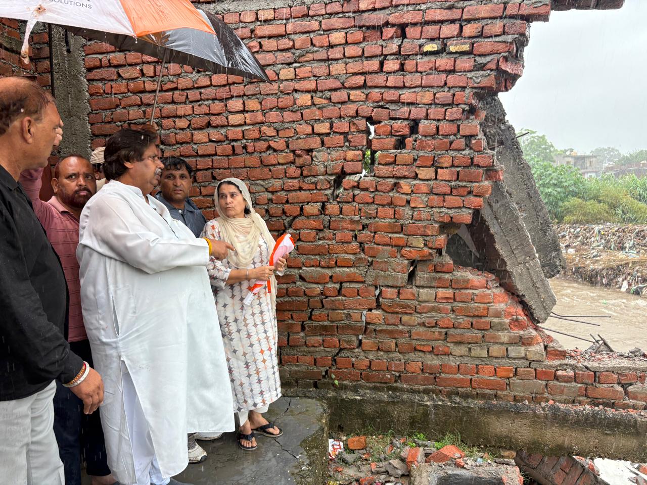 जम्मू में कांग्रेस की आपात बैठक, राहत पैकेज और उच्च स्तरीय जांच की मांग