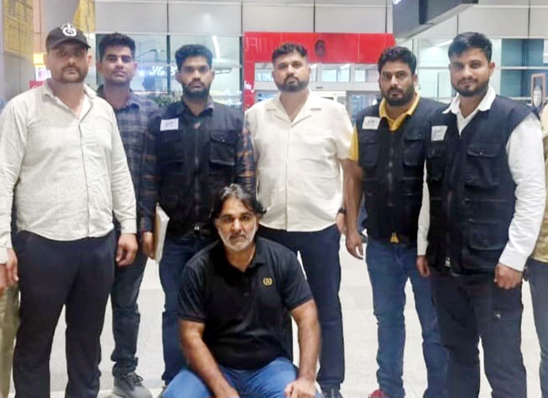 गुरुग्राम पुलिस द्वारा काबू किया गया मोस्ट वांटेड गैंगस्टर मेनपाल बादली।