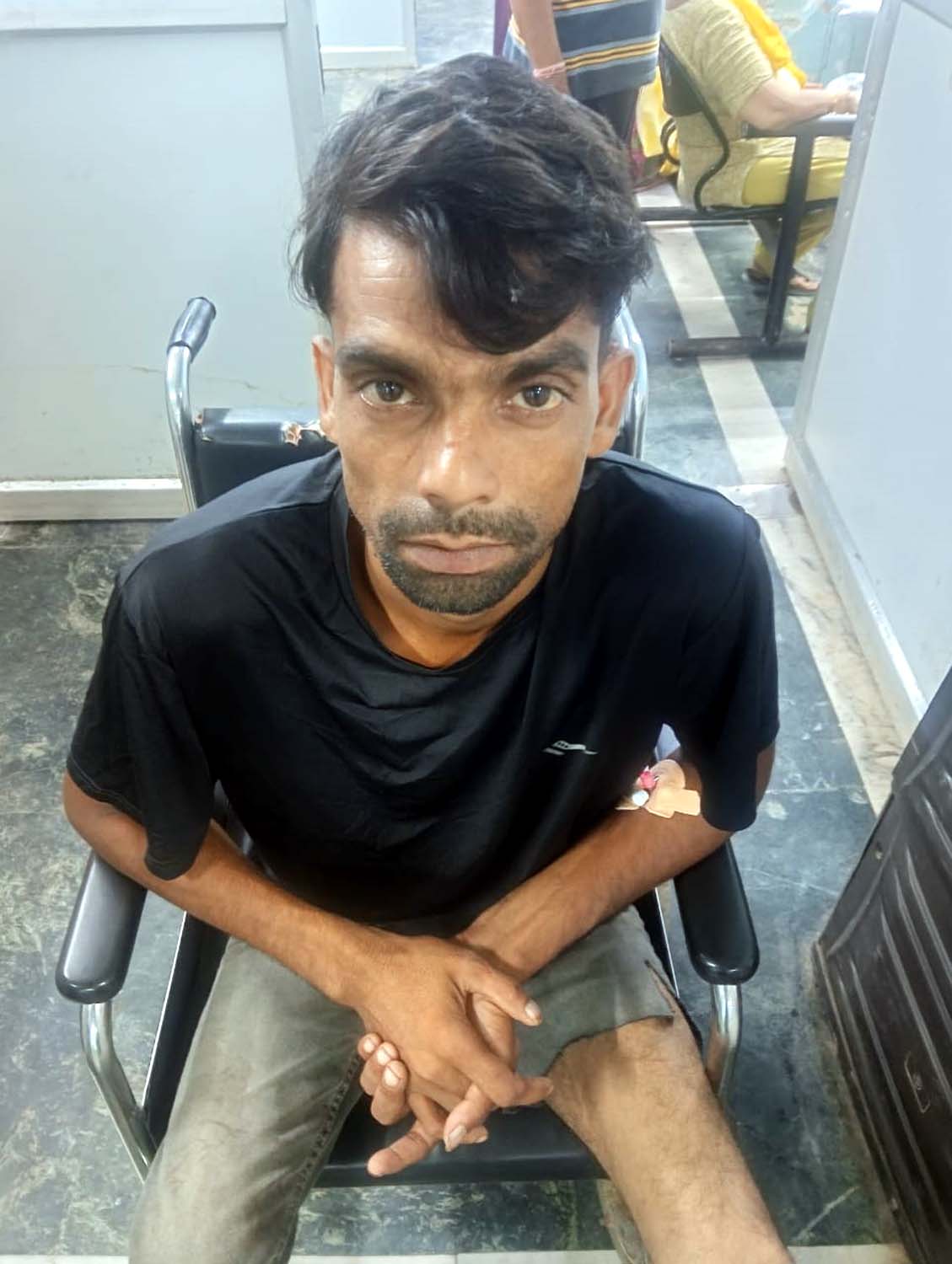 गुरुग्राम पुलिस के साथ मुठभेड़ में पकड़ा गया चोरी का आरोपी। गुरुग्राम पुलिस के साथ मुठभेड़ में पकड़ा गया चोरी का आरोपी।