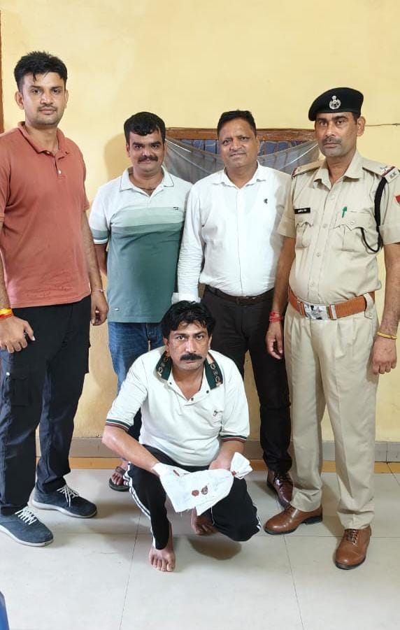 पुलिस विरासत मे नशा तस्करी करने वाला आरोपी