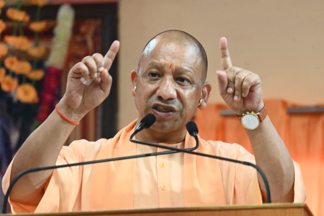 *युगपुरुष ब्रह्मलीन महंत दिग्विजयनाथ जी महाराज व राष्ट्रसंत ब्रह्मलीन महंत अवेद्यनाथ जी महाराज की पुण्य स्मृति के उपलक्ष्य में श्रीमद्भागवत कथा का शुभारंभ*