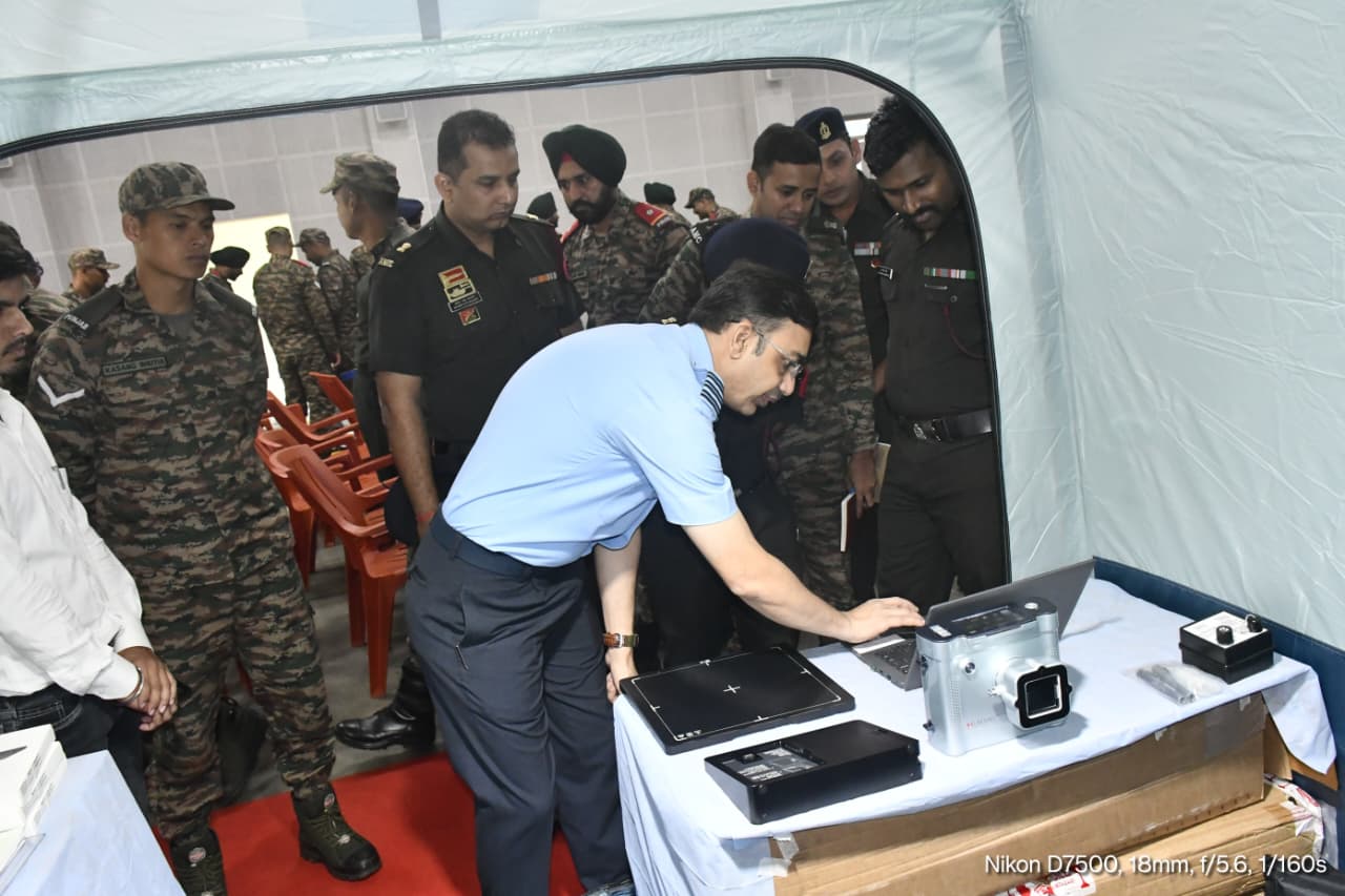 प्रशिक्षण देते चिकित्सक प्रशिक्षण देते चिकित्सक