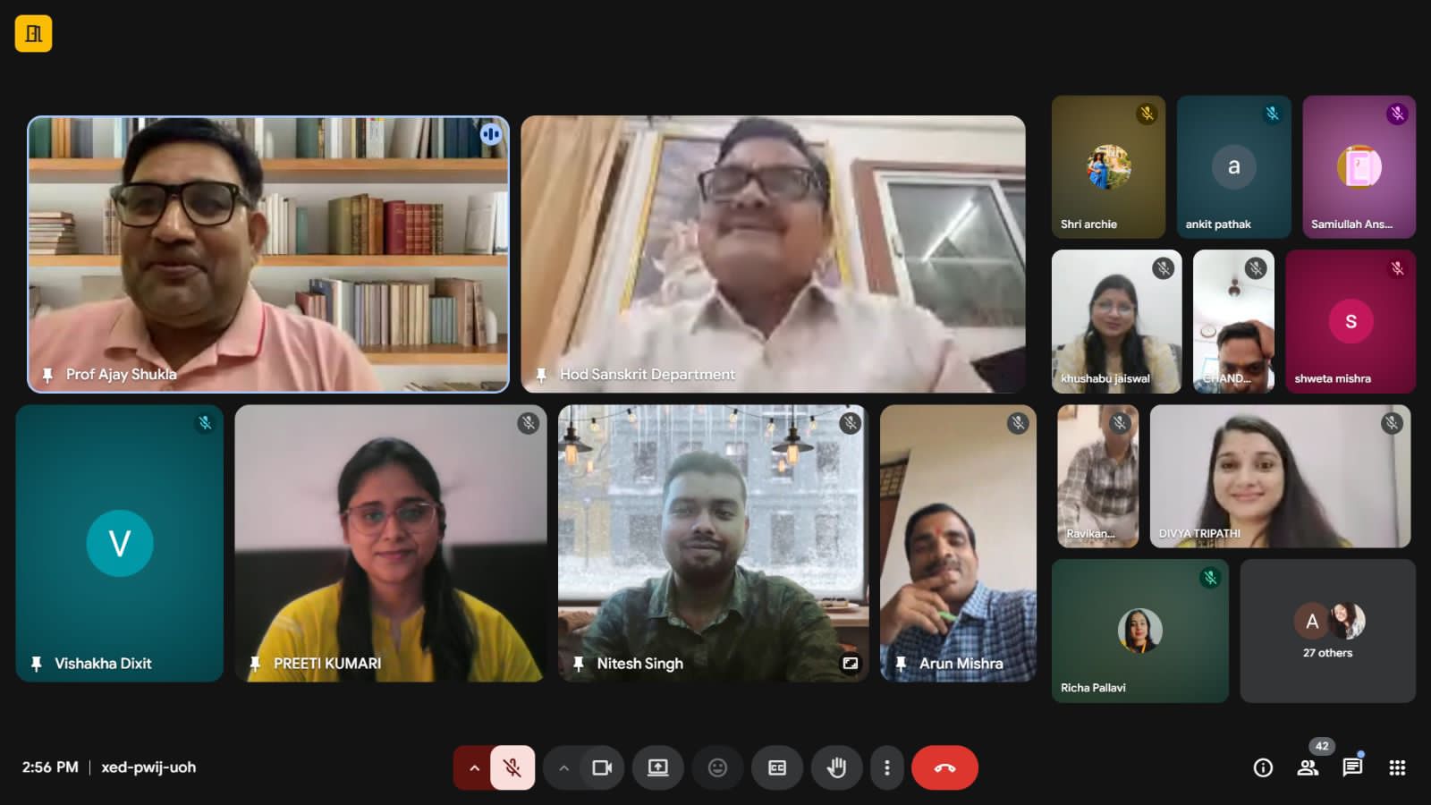 *शिक्षा जगत में अपनी महत्वपूर्ण उपलब्धियों और समर्पण के लिए सम्मानित हुए प्रोफेसर* *शिक्षा जगत में अपनी महत्वपूर्ण उपलब्धियों और समर्पण के लिए सम्मानित हुए प्रोफेसर*