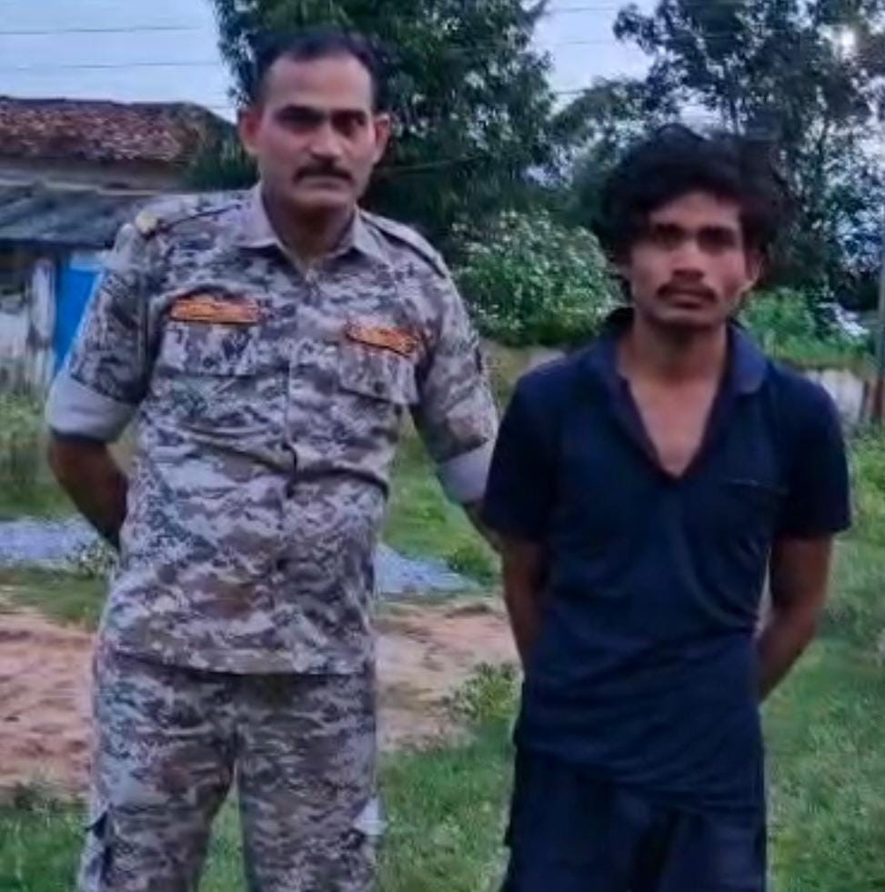 हत्या के गिरफ्तार आरोपित सुरेश कमार।