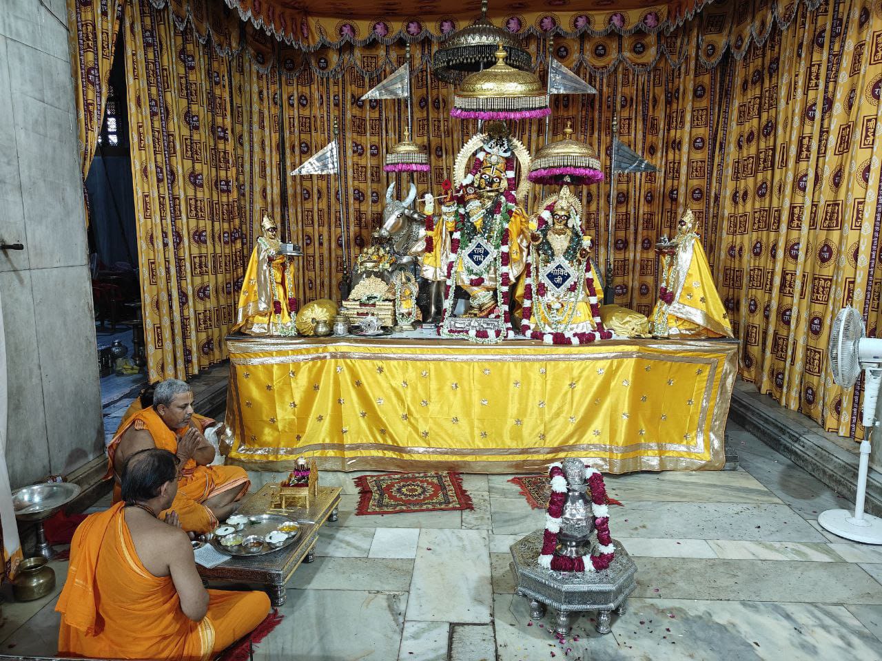 गोविंद देवजी मंदिर वामन द्वादशी का उत्सव भक्ति भाव के साथ मनाया गोविंद देवजी मंदिर वामन द्वादशी का उत्सव भक्ति भाव के साथ मनाया