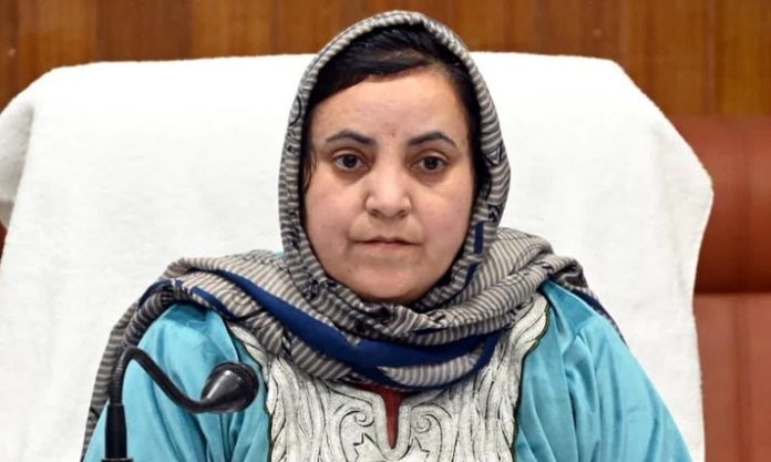 बार-बार अनुरोध के बावजूद ईद-ए-मिलाद-उन-नबी की छुट्टी न बदलने पर सकीना इटू ने उपराज्यपाल प्रशासन पर साधा निशाना बार-बार अनुरोध के बावजूद ईद-ए-मिलाद-उन-नबी की छुट्टी न बदलने पर सकीना इटू ने उपराज्यपाल प्रशासन पर साधा निशाना