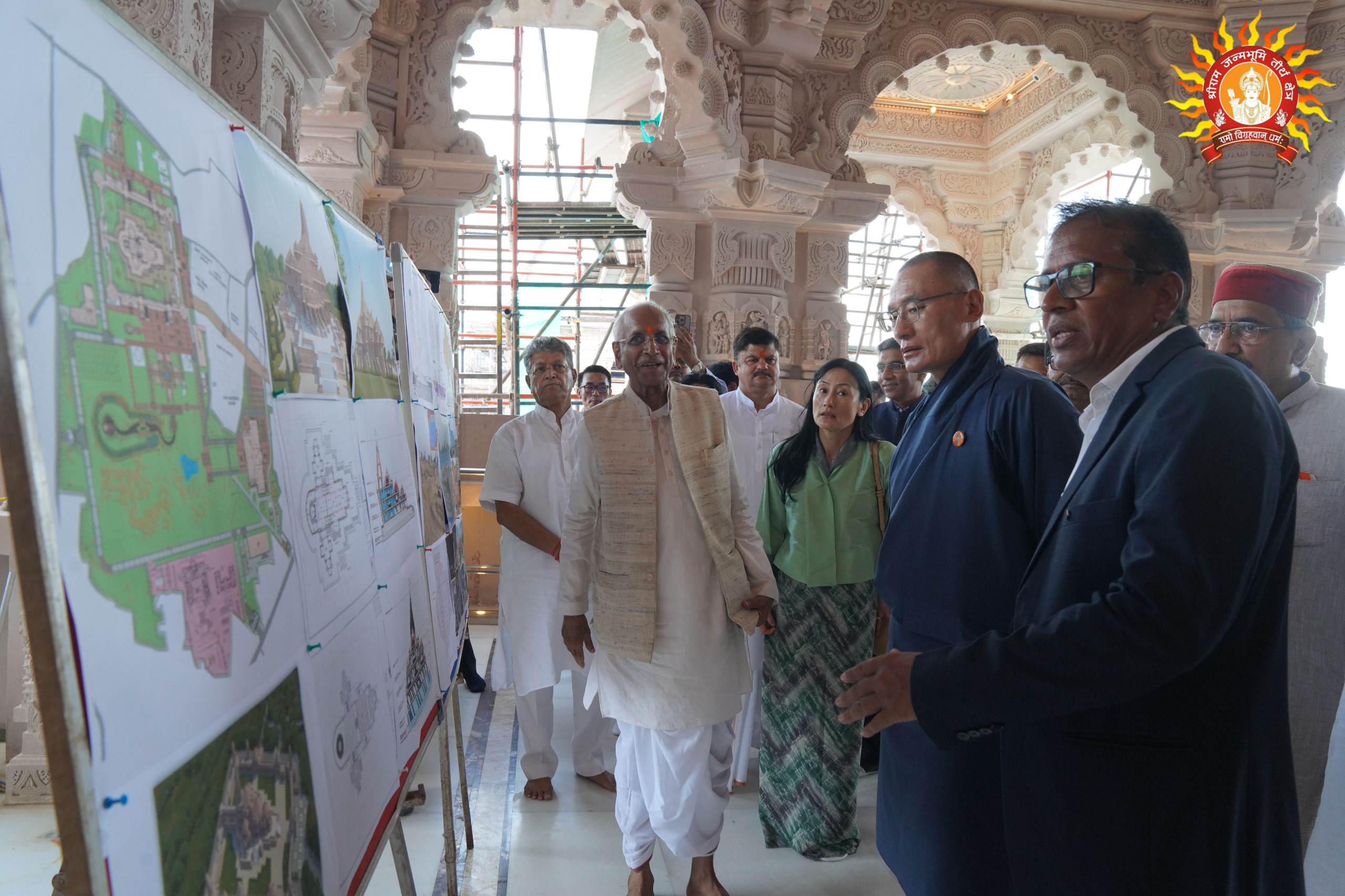 भूटान के प्रधानमंत्री ने श्री राम जन्मभूमि में श्रीरामलला के दर्शन पूजन किए