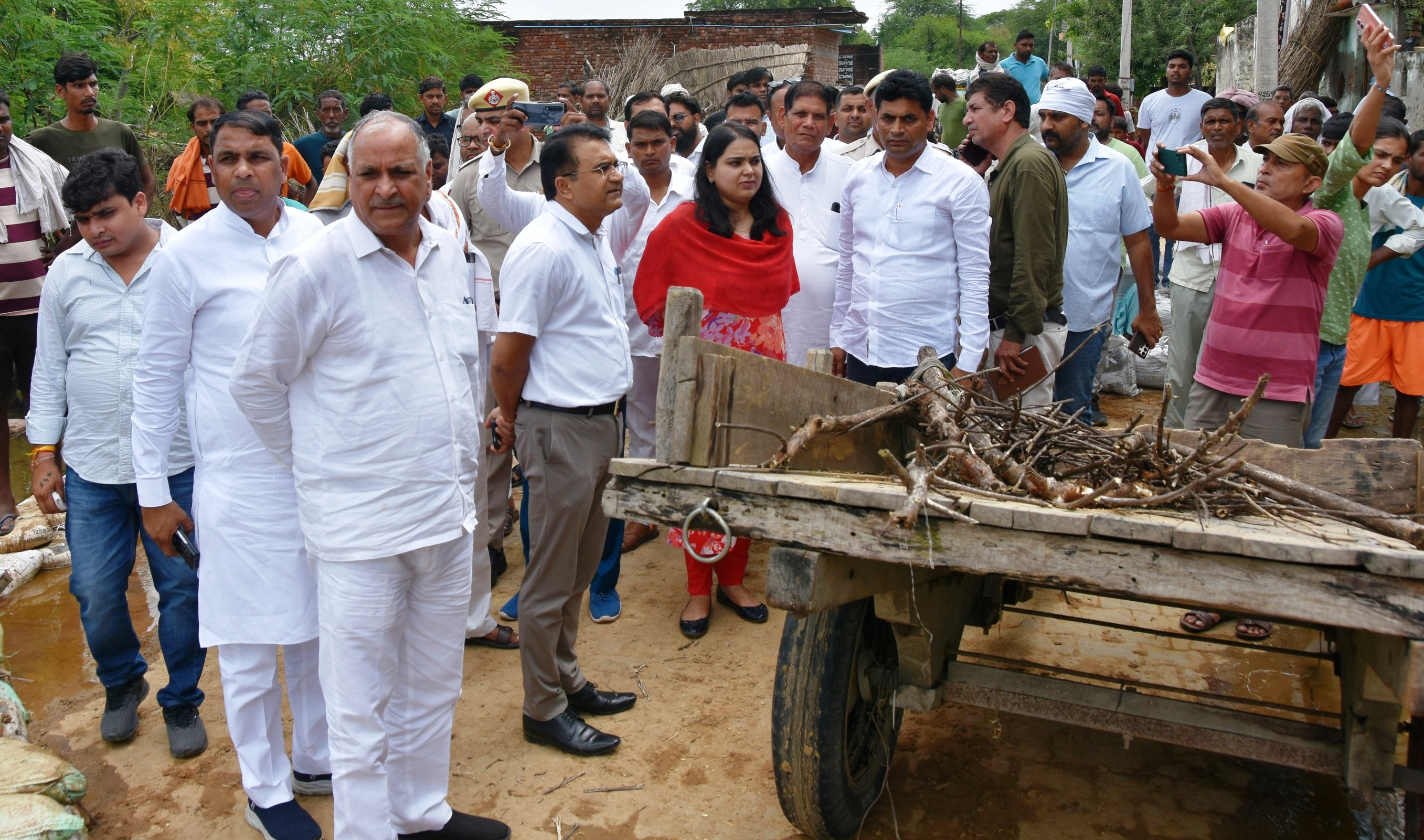 यमुना में जलस्तर वृद्धि के चलते मुख्यमंत्री के निर्देशन में पल-पल व हर क्षेत्र की कर रहे निगरानी : विधायक हरिंद्र सिंह यमुना में जलस्तर वृद्धि के चलते मुख्यमंत्री के निर्देशन में पल-पल व हर क्षेत्र की कर रहे निगरानी : विधायक हरिंद्र सिंह