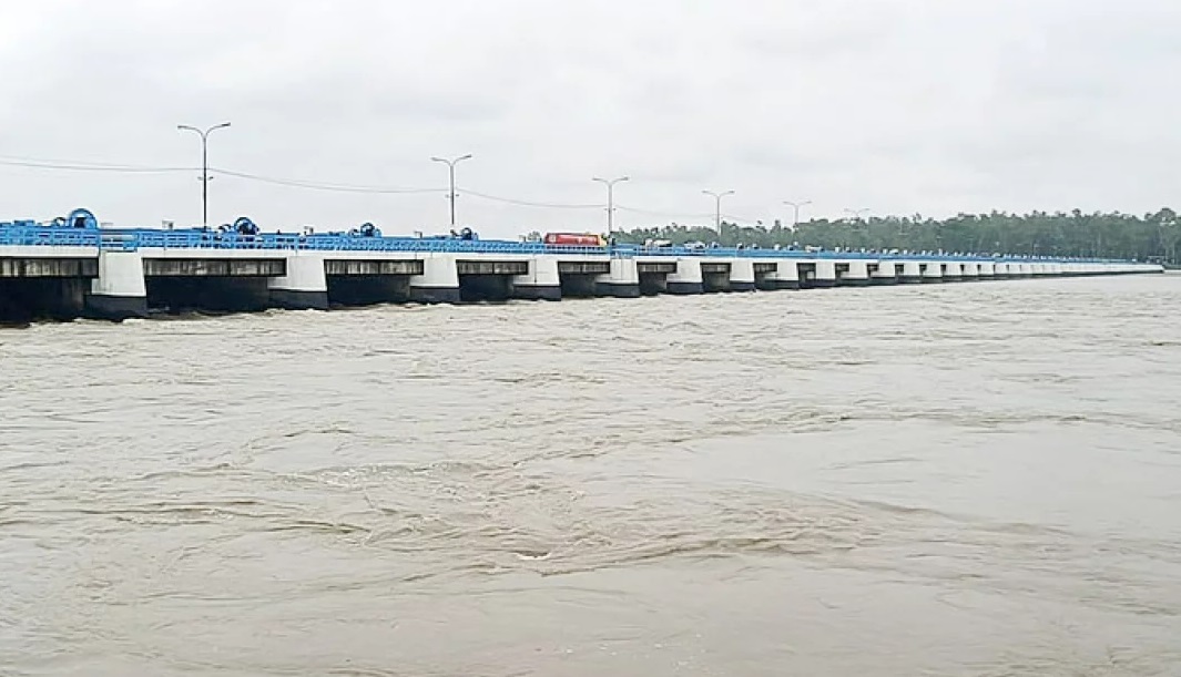बांग्लादेश में तीस्ता बैराज। फोटो - फाइल बांग्लादेश में तीस्ता बैराज। फोटो - फाइल