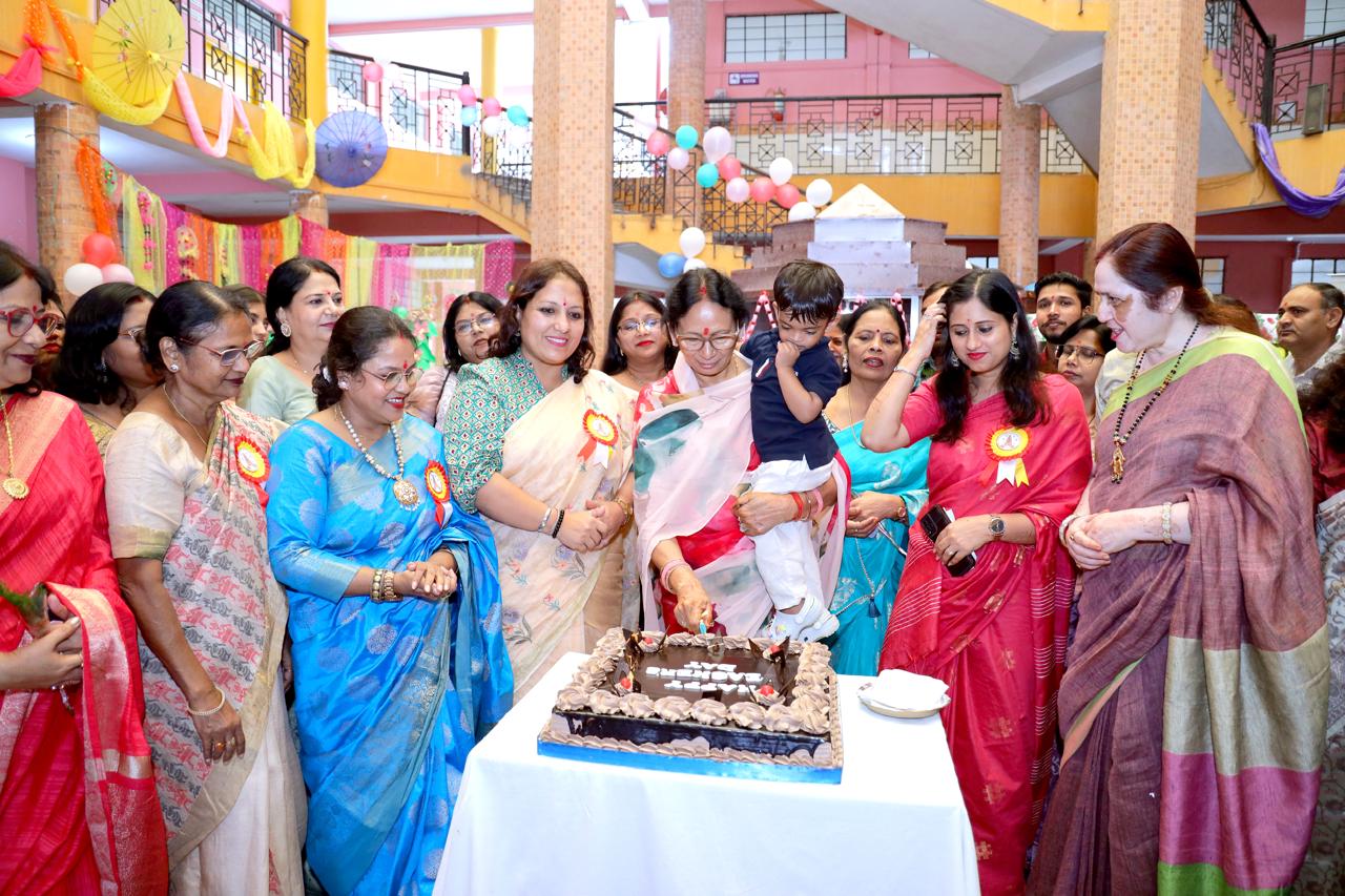 कार्यक्रम की तस्वीर