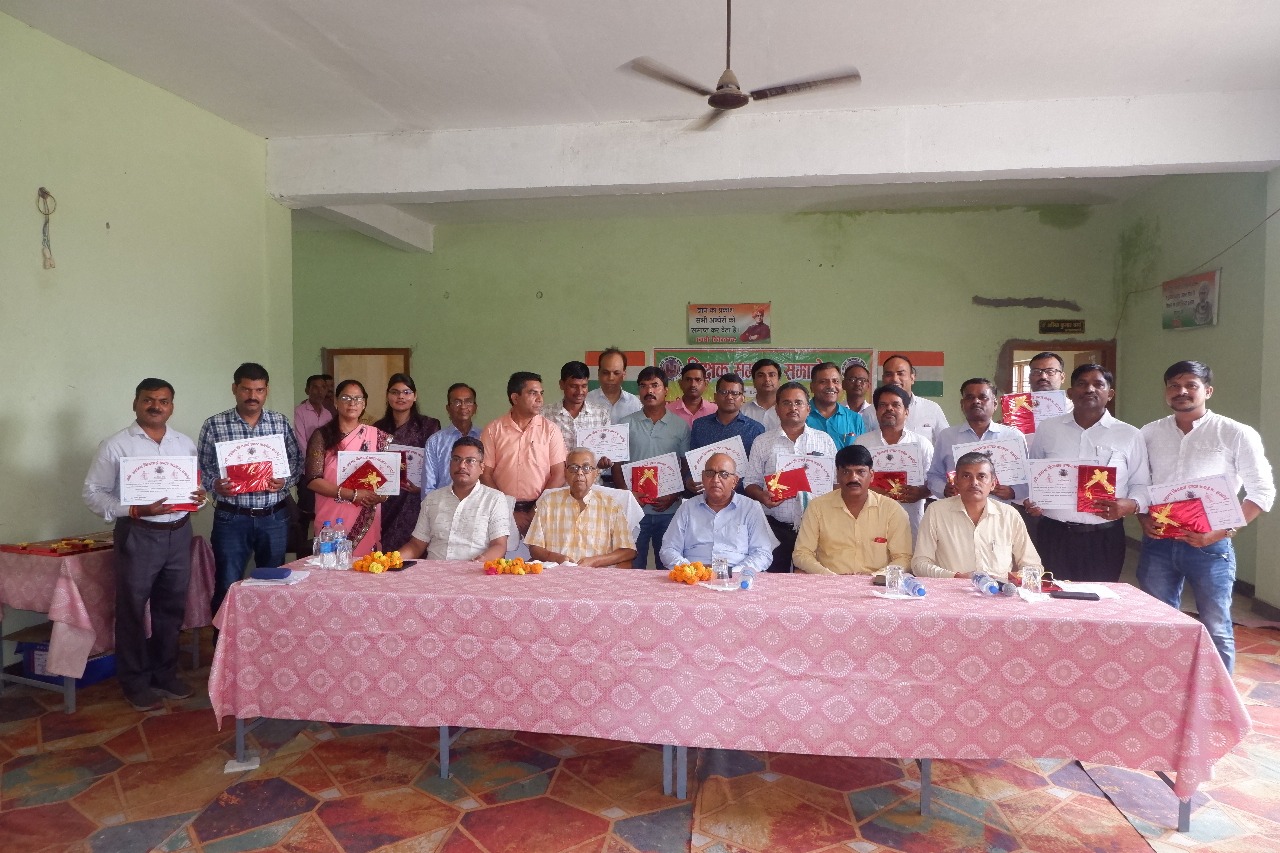 शिक्षक समाज की दशा और दिशा तय करने में सबसे महत्वपूर्ण भूमिका निभाते हैं: अरुणेश बाजपेई