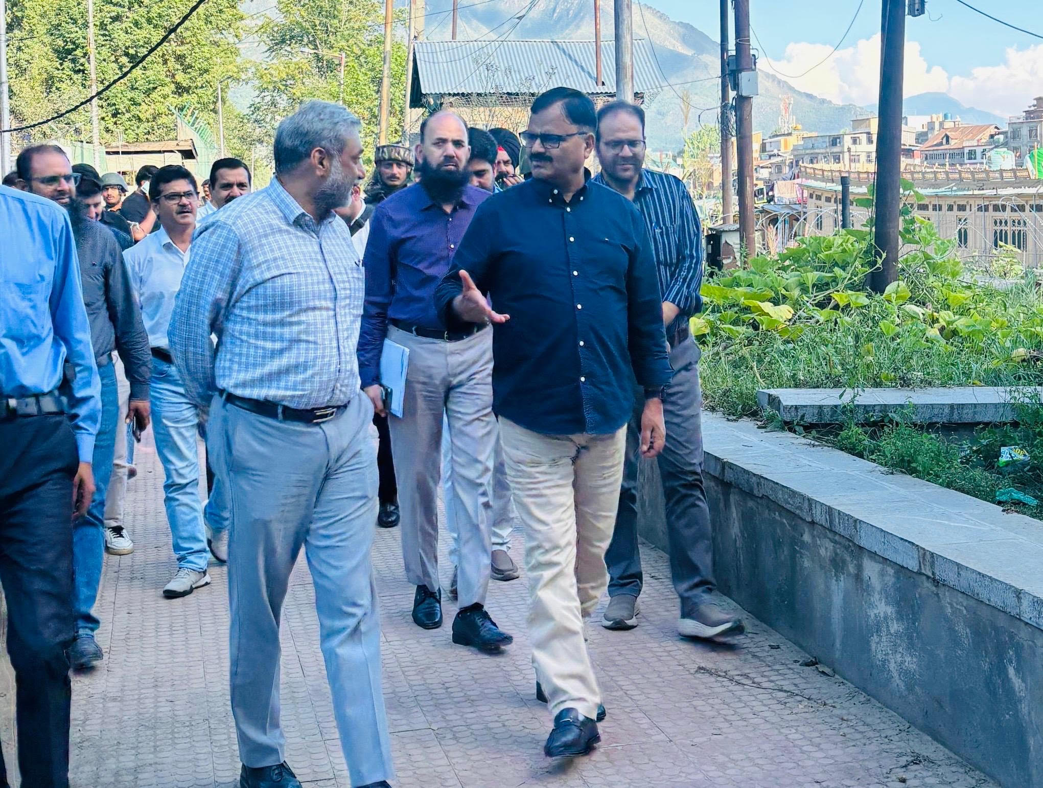 Rana reviews ongoing Jhelum flood management efforts