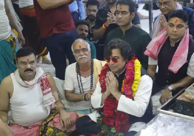 आशुतोष राणा ने किए महाकाल के दर्शन