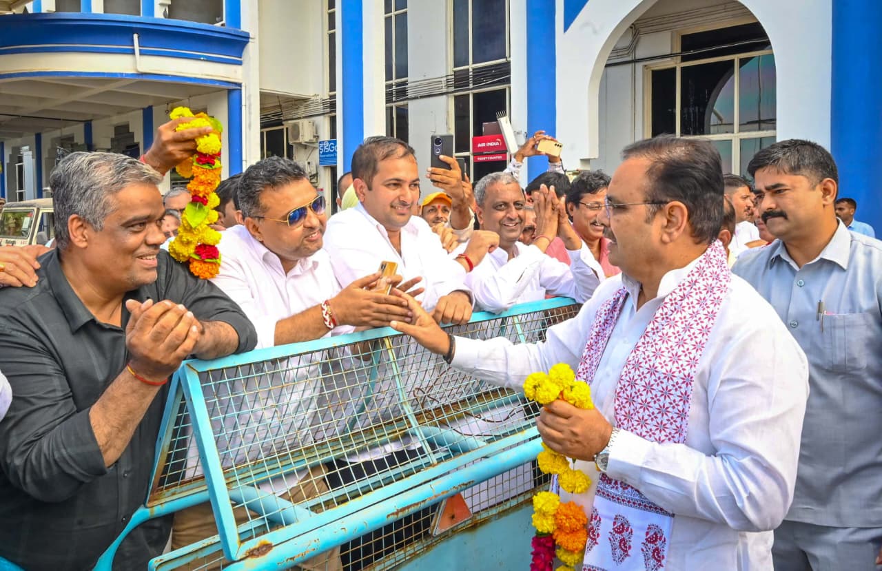 मुख्यमंत्री भजनलाल शर्मा की संवेदनशीलता से प्रभावितों तक पहुंच रही राहत मुख्यमंत्री भजनलाल शर्मा की संवेदनशीलता से प्रभावितों तक पहुंच रही राहत