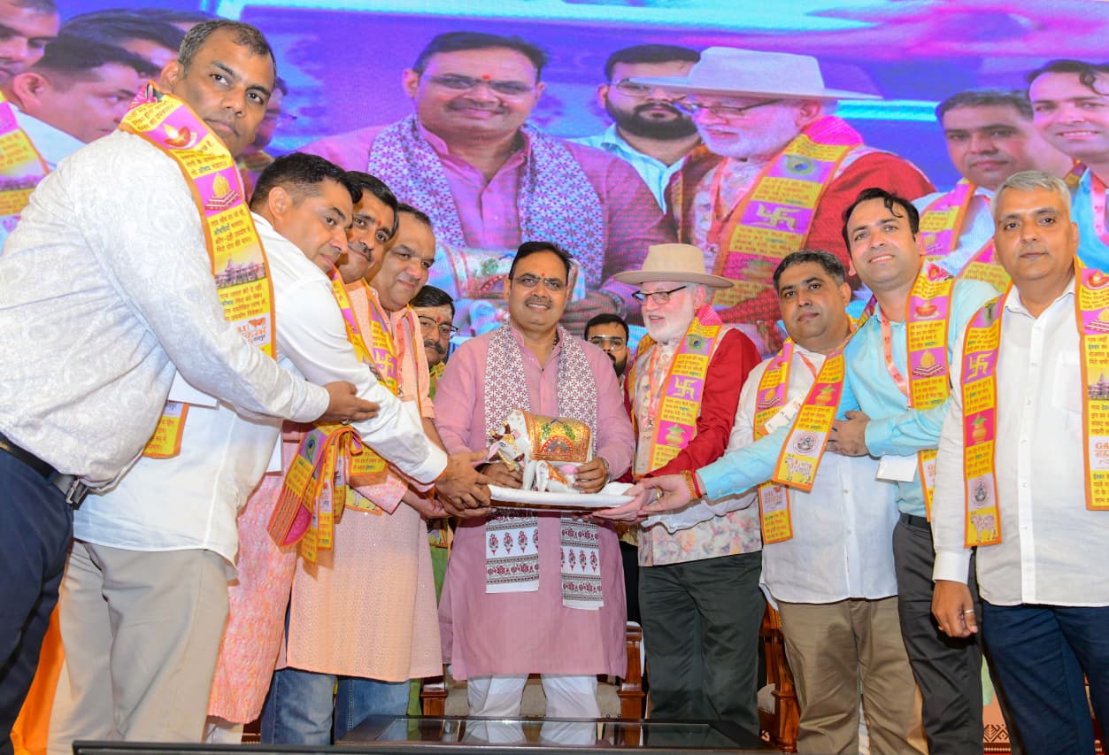भारतीय संस्कृति में गौवंश का अत्यधिक महत्व, राजस्थान को बनाएंगे देश का सबसे बड़ा डेयरी हब : मुख्यमंत्री भजनलाल शर्मा भारतीय संस्कृति में गौवंश का अत्यधिक महत्व, राजस्थान को बनाएंगे देश का सबसे बड़ा डेयरी हब : मुख्यमंत्री भजनलाल शर्मा