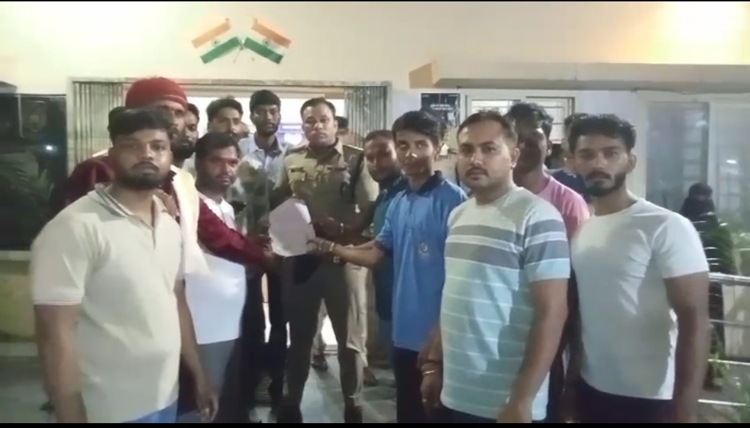 शहर अशांत करने की कोशिश.. गणेश पंडाल में फेंका मांस, एफआईआर दर्ज