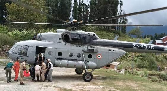 उधमपुर प्रशासन ने लट्टी-मरोठी क्षेत्र से दो गंभीर रूप से घायल मरीजों को उधमपुर प्रशासन ने लट्टी-मरोठी क्षेत्र से दो गंभीर रूप से घायल मरीजों को