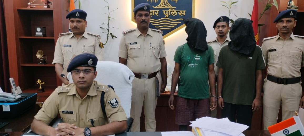पुलिस क गिरफ्त में आरोपी