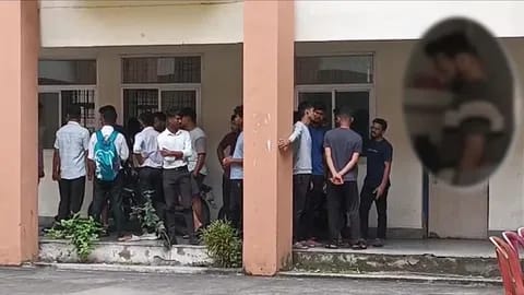 घटनास्थल की फोटो घटनास्थल की फोटो