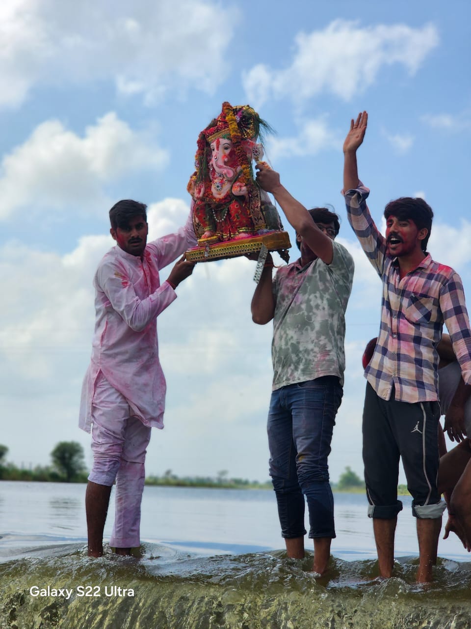 जयघोष के बीच बप्पा को नम आंखों से दी विदाई