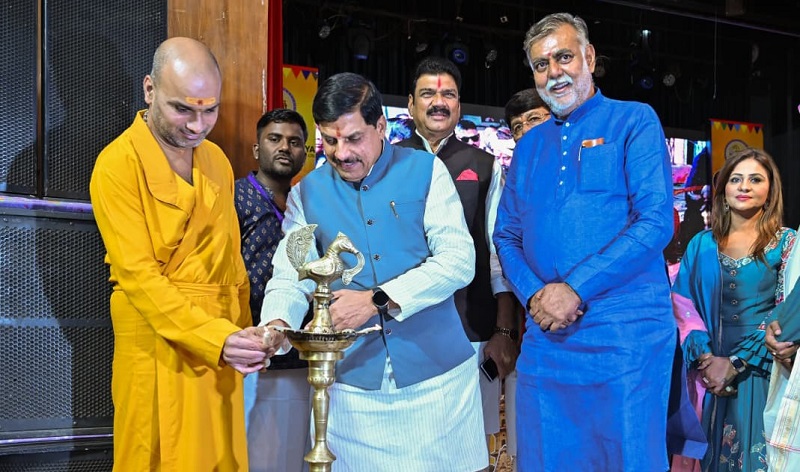 रवीन्द्र भवन में बुंदेली समागम रवीन्द्र भवन में बुंदेली समागम