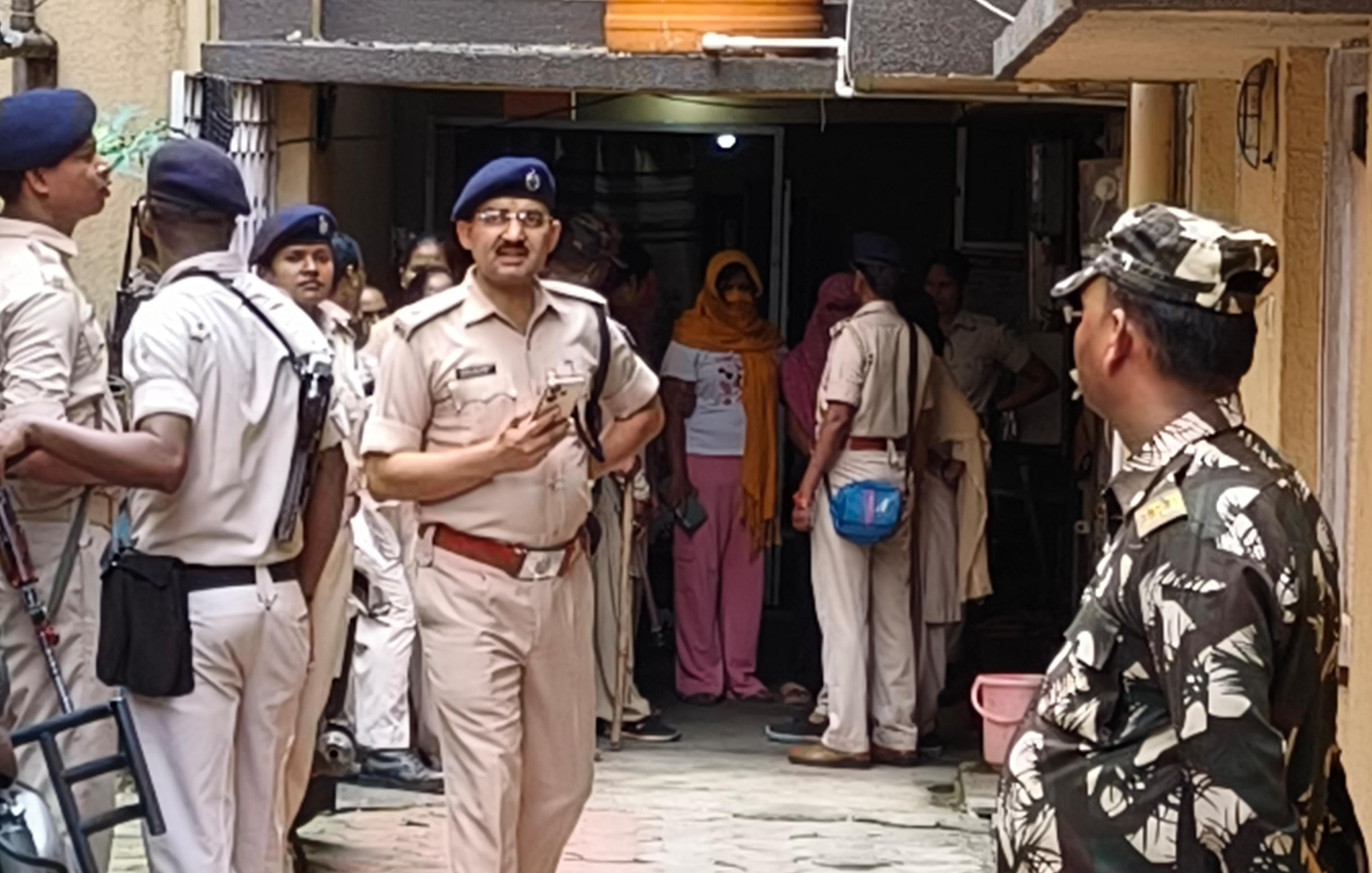 घटनास्थल की तस्वीर घटनास्थल की तस्वीर