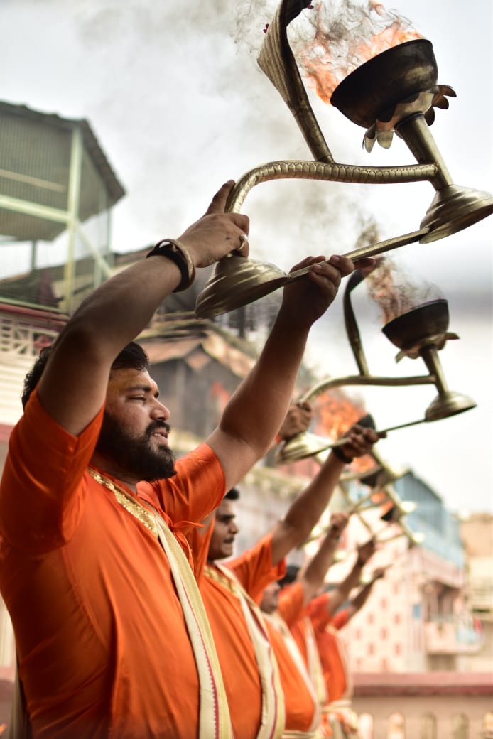 दिन में मां गंगा की आरती दिन में मां गंगा की आरती