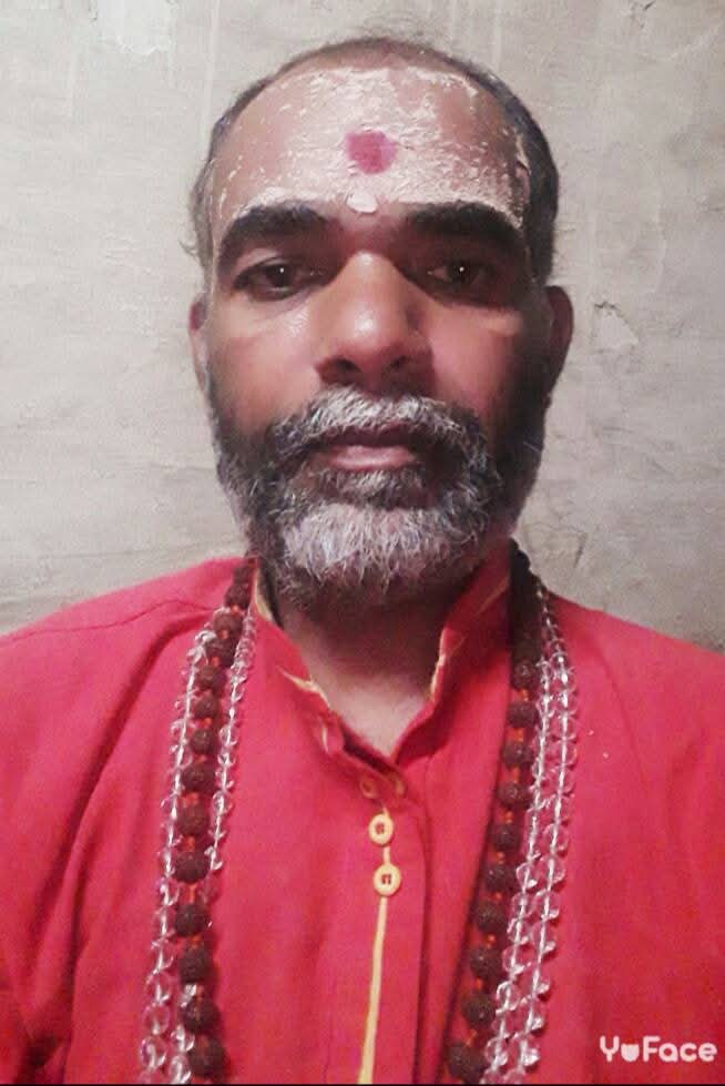 प्रधान पुजारी धनेश द्विेवेदी उर्फ वंदे महाराज प्रधान पुजारी धनेश द्विेवेदी उर्फ वंदे महाराज