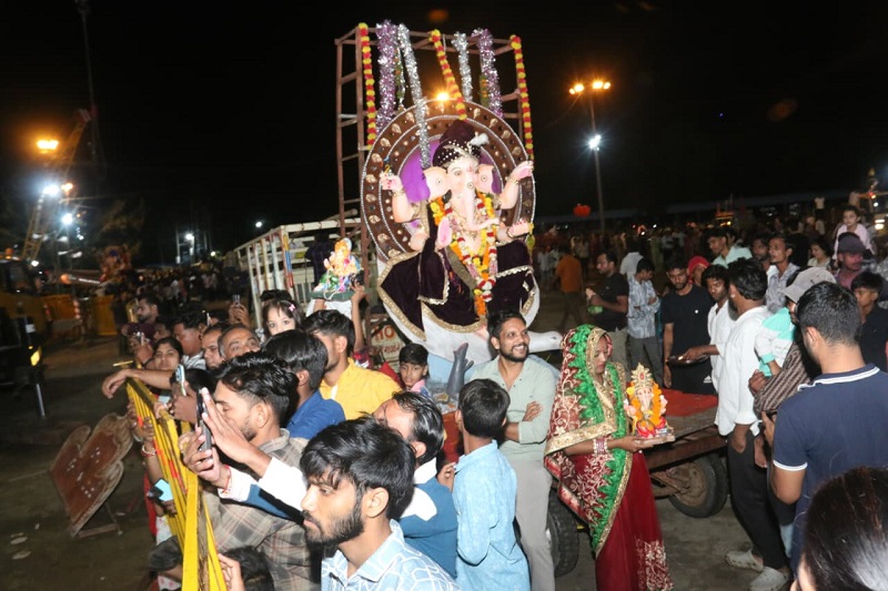 भोपालः भगवान श्री गणेश की 80 हजार से अधिक प्रतिमाएं सुगमता के साथ हुईं विसर्जित भोपालः भगवान श्री गणेश की 80 हजार से अधिक प्रतिमाएं सुगमता के साथ हुईं विसर्जित