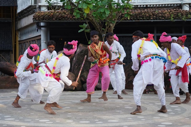 मप्र जनजातीय संग्रहालय में नृत्य की प्रस्तुति मप्र जनजातीय संग्रहालय में नृत्य की प्रस्तुति