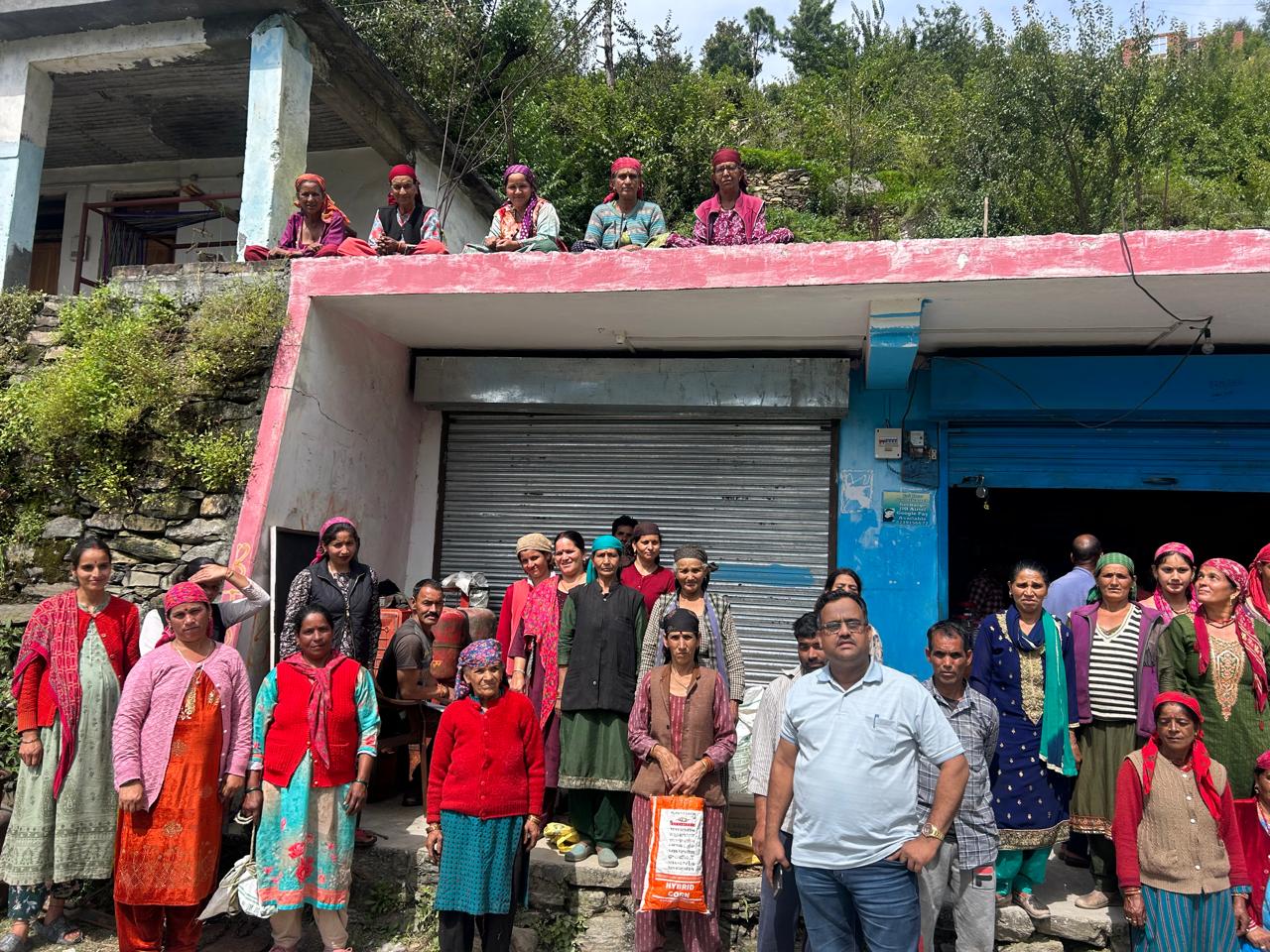 आपदा प्रभावित शरन, बालु, गड़ागुशैणी और निसैणी डिपुओं पहुंचा तक राशन आपदा प्रभावित शरन, बालु, गड़ागुशैणी और निसैणी डिपुओं पहुंचा तक राशन