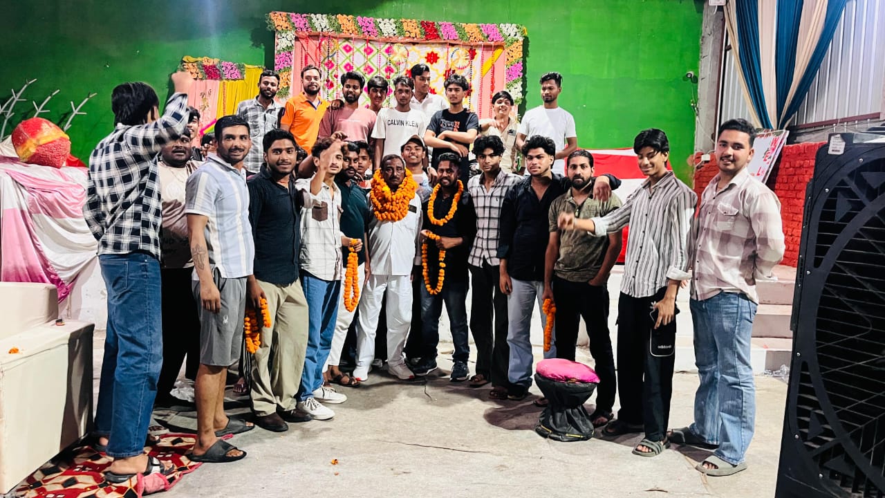 राष्ट्रीय हिंदू रक्षक दल का सम्मेलन राष्ट्रीय हिंदू रक्षक दल का सम्मेलन