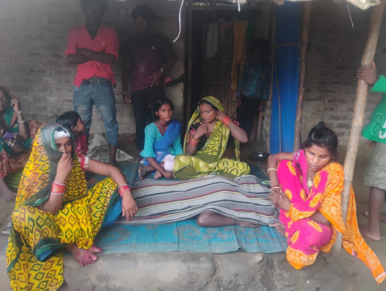अररिया फोटो:मृतक और परिजन अररिया फोटो:मृतक और परिजन