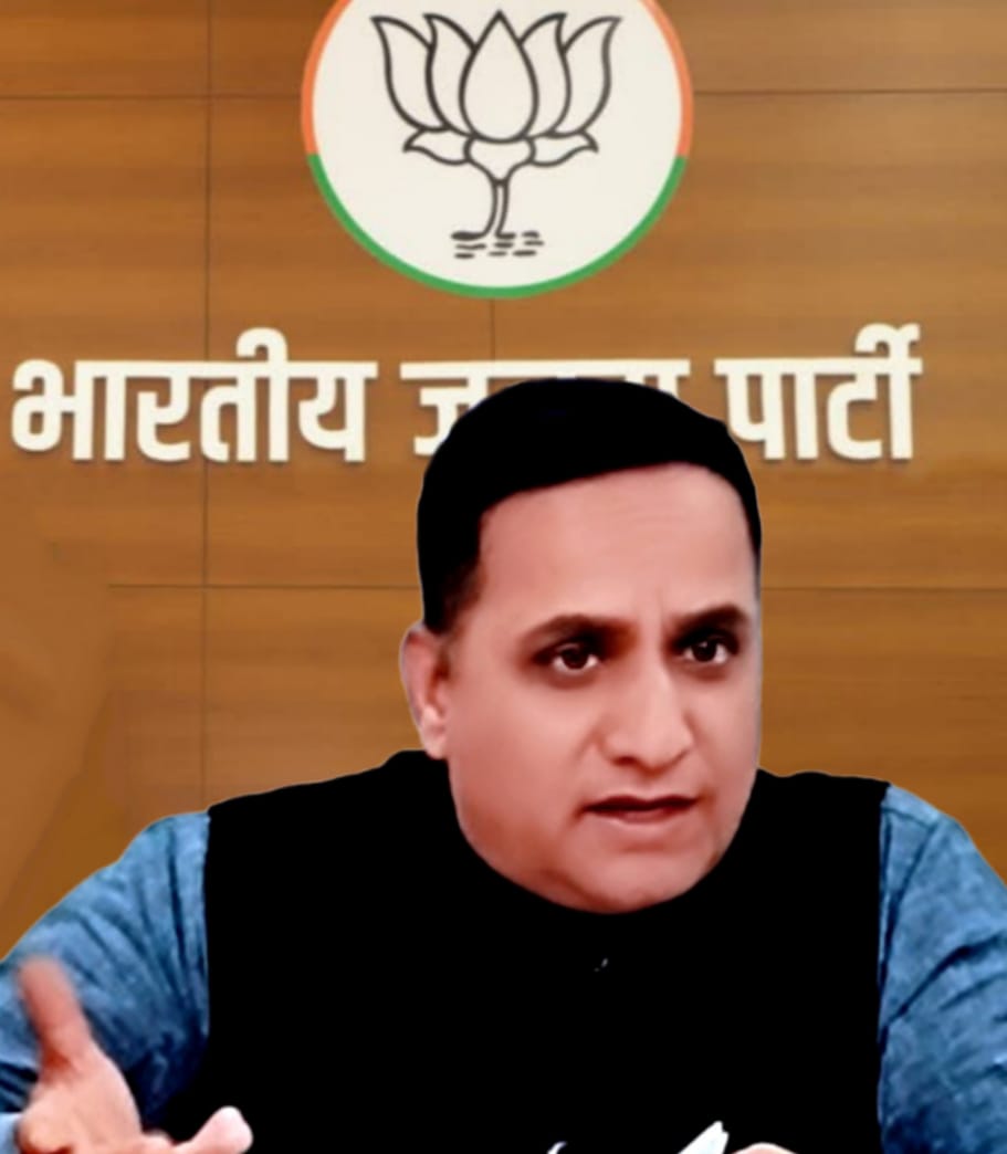 पवन शर्मा ने डोडा विधायक को फटकार लगाई, अपमानजनक टिप्पणी पर सार्वजनिक रूप से माफ़ी मांगने की मांग की